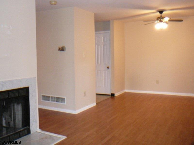 1516 Hamilton Ct - Photo 3 of 8