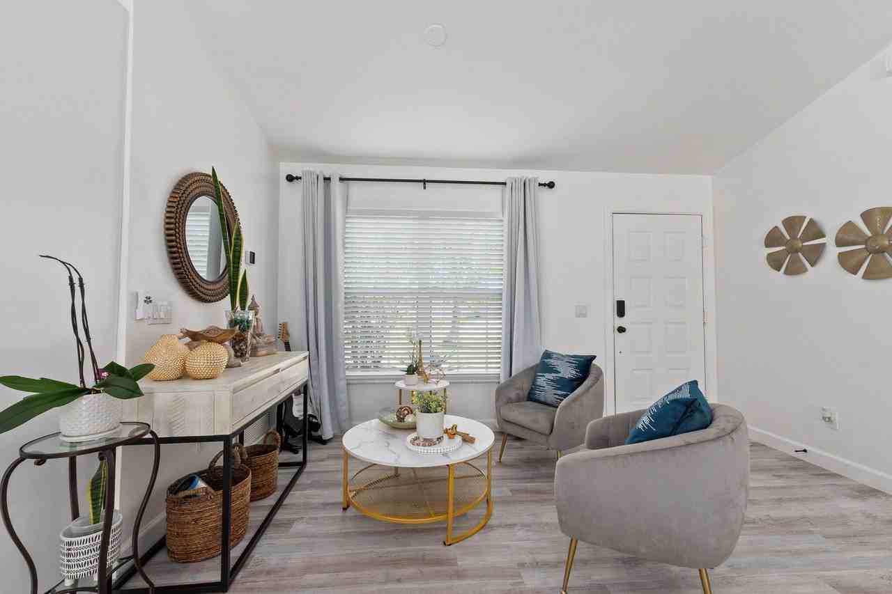 5789 Nw Belwood Cir - Photo 4 of 8