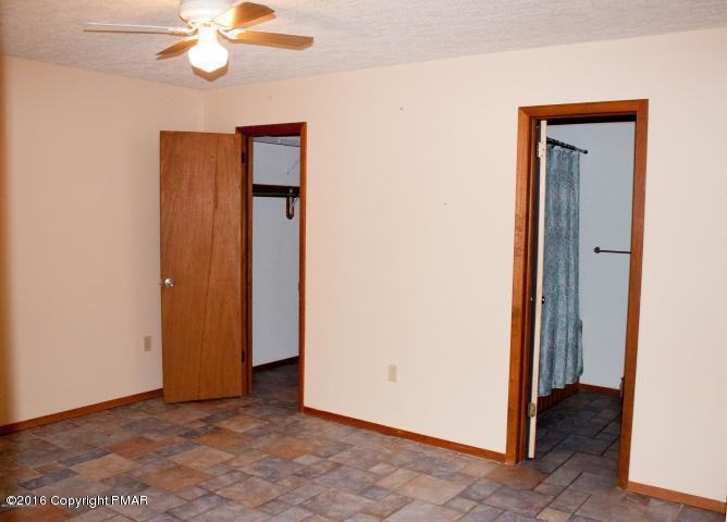 107 Black Oak Rd - Photo 3 of 17