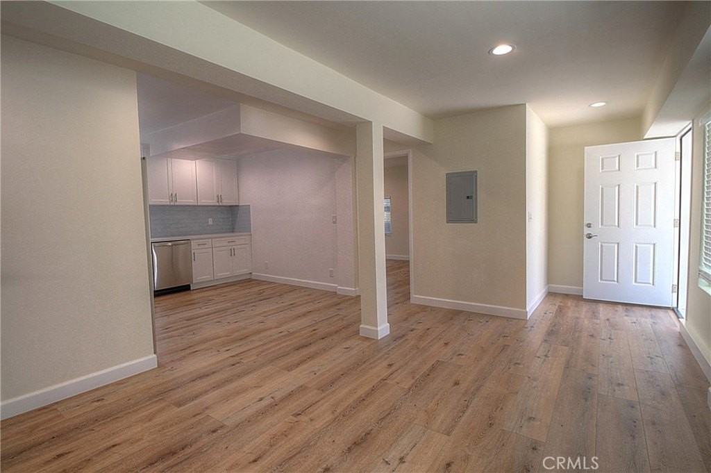 1127 Manzanita St - Photo 5 of 13