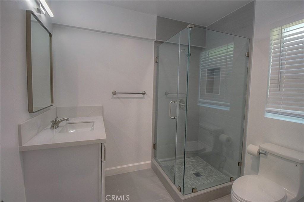 1127 Manzanita St - Photo 7 of 13