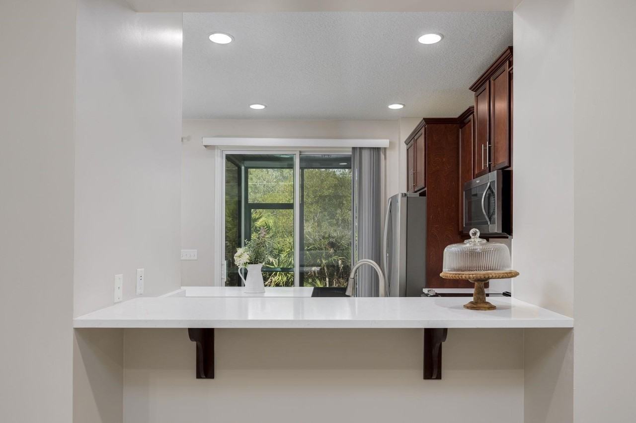 127 Adelanto Ave - Photo 7 of 21