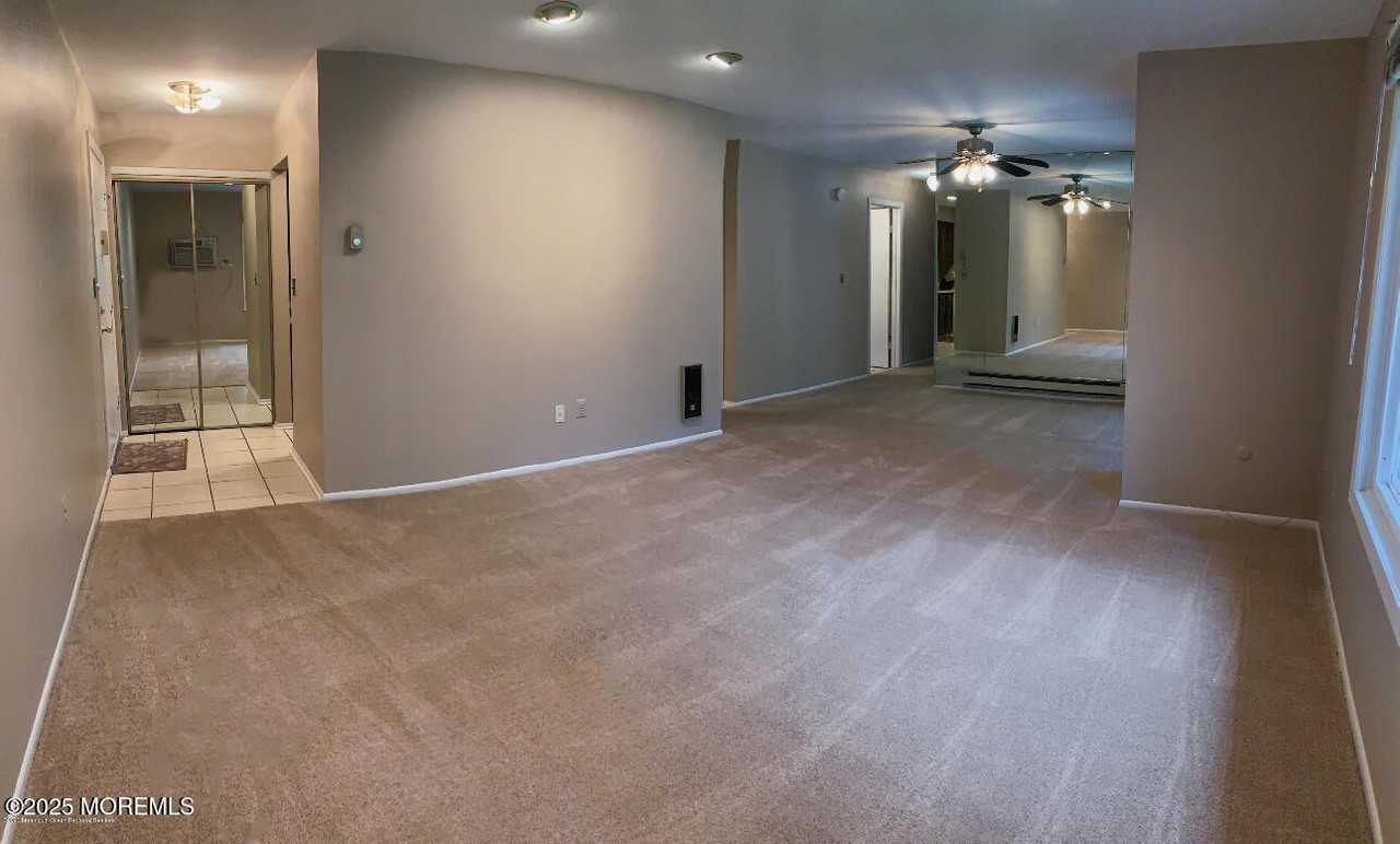 227 Medford Ct - Photo 3 of 9