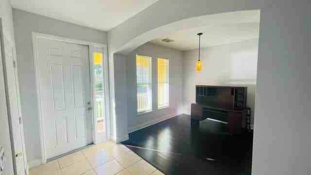 10822 Meeting Street - Photo 2 of 28