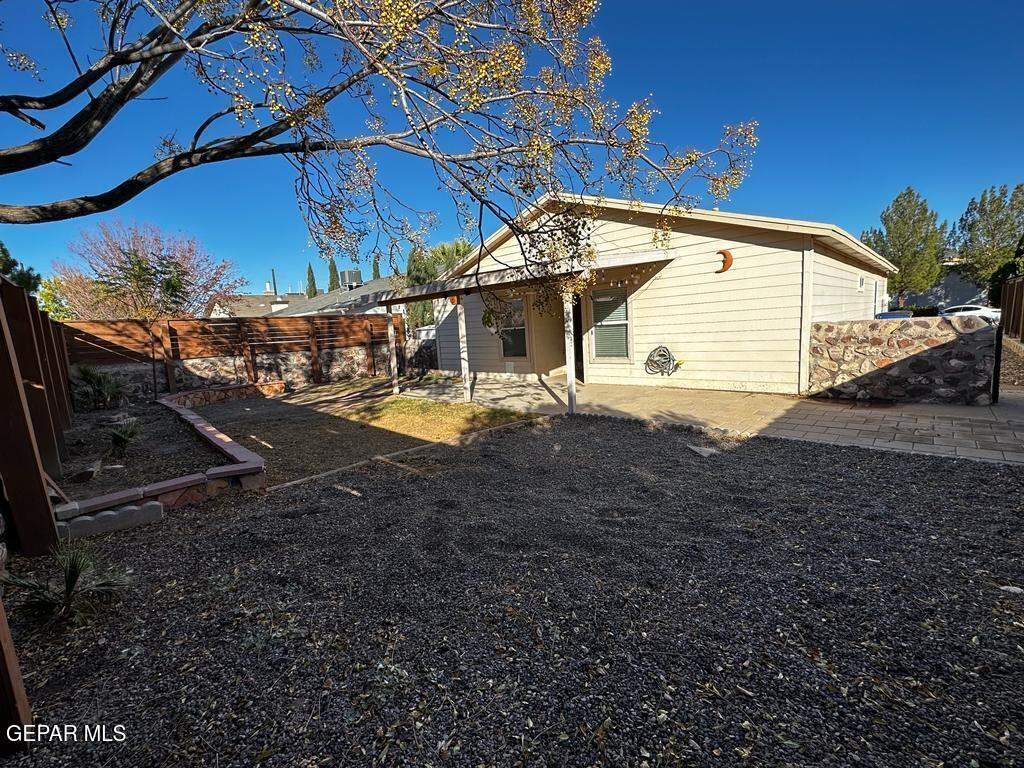 6173 Snowy River Pl - Photo 3 of 18
