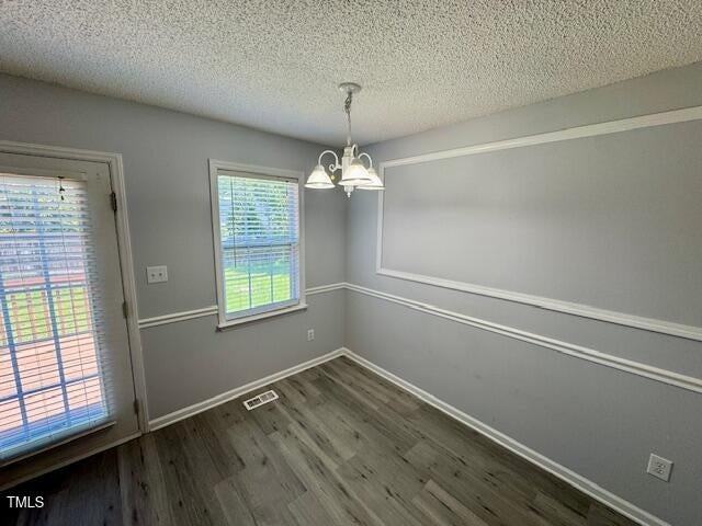 425 Henwood Ct - Photo 5 of 20