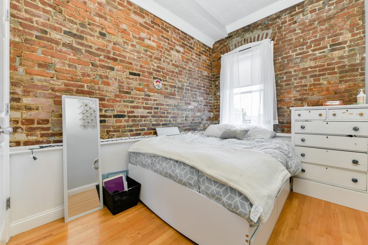158 Cottage St #4R - Photo 3 of 10