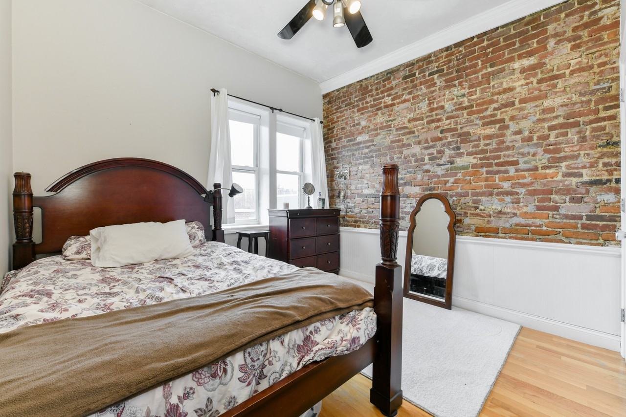 158 Cottage St #4R - Photo 5 of 10
