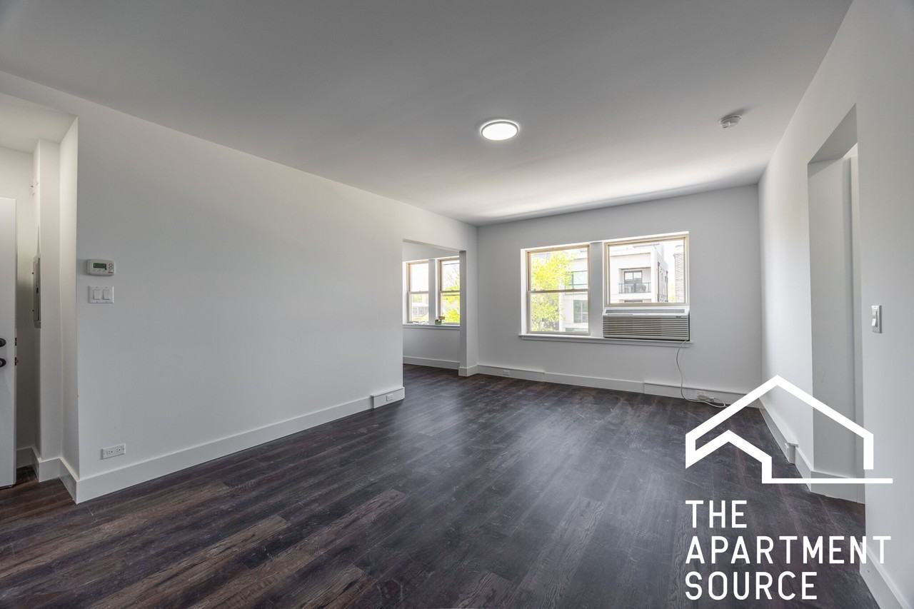 1553 W Hollywood Ave #301 - Photo 2 of 24