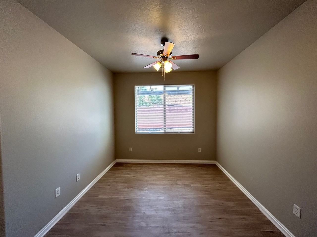 2094 N Red Mountain Rd - Photo 6 of 45