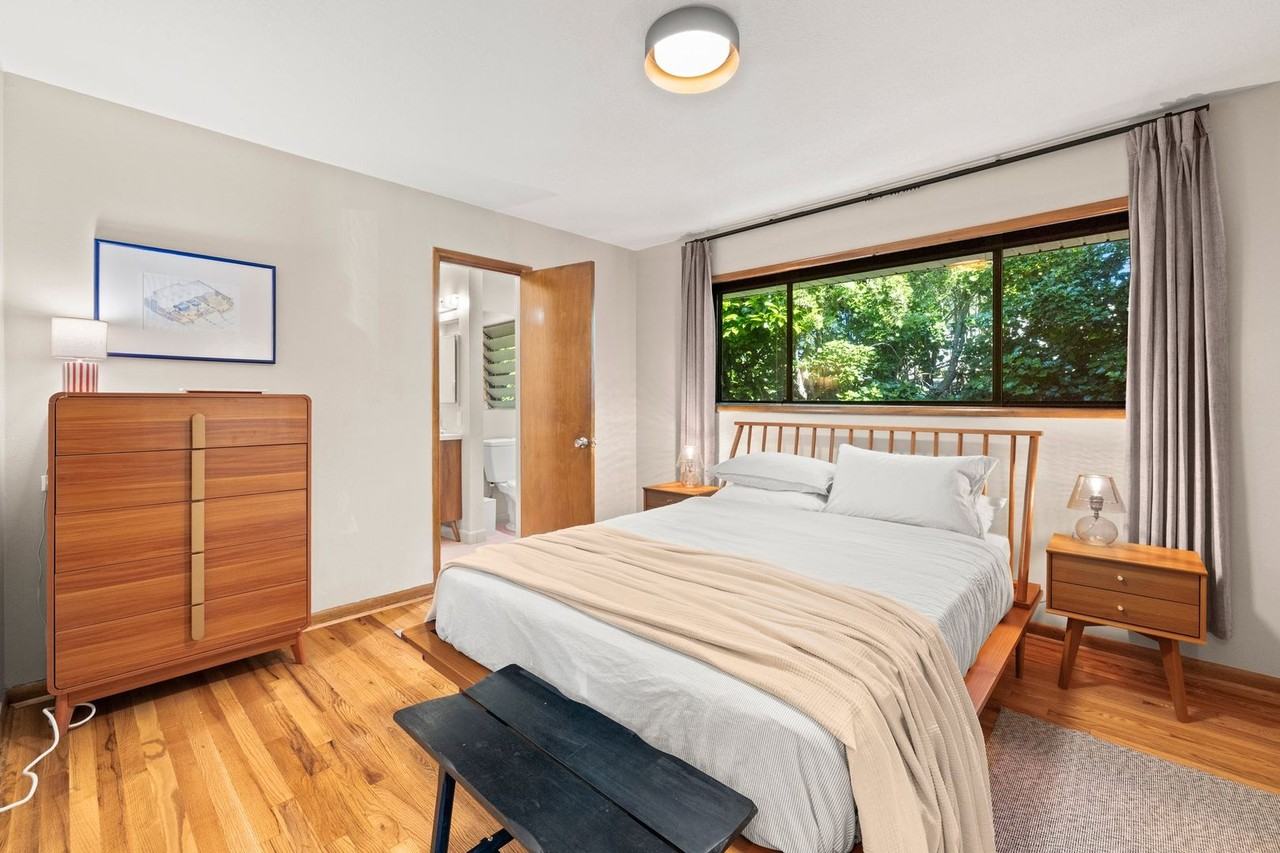 4329 Ne 70th Ave - Photo 7 of 48