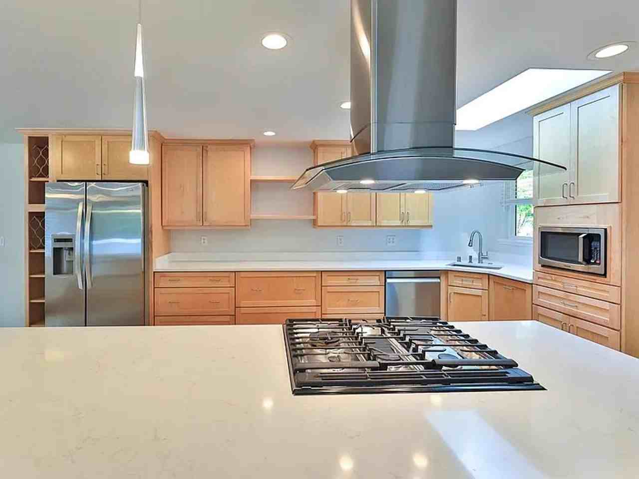 4126 161st Ave Se - Photo 3 of 36