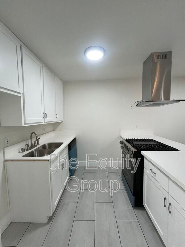 3505 W Campus Ave - Photo 3 of 36