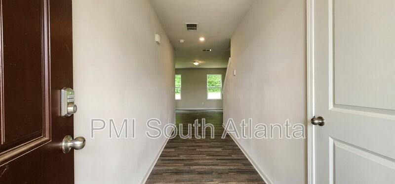 116 Dogwood Ln - Photo 3 of 27