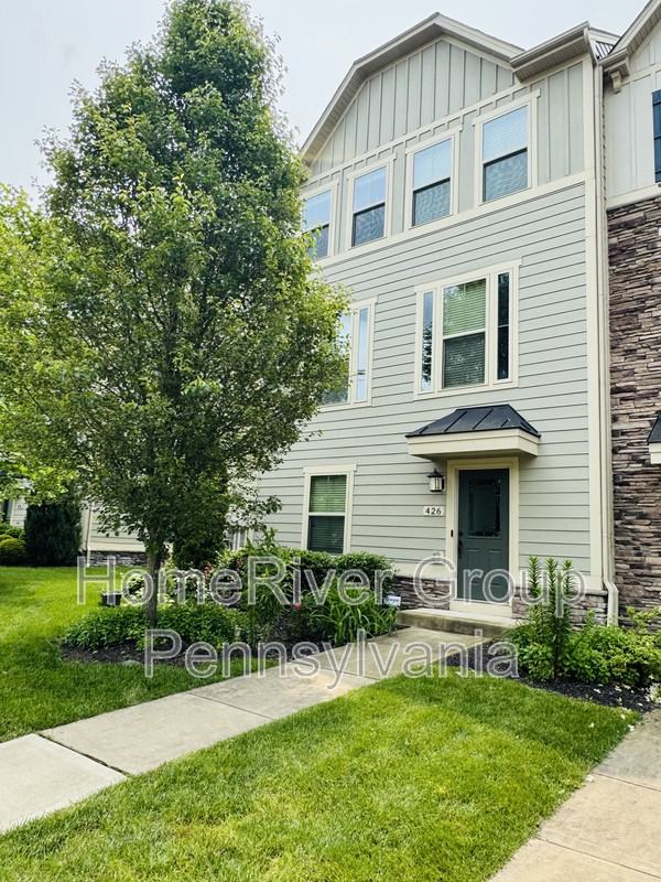 426 Fairmont Dr - Photo 3 of 29