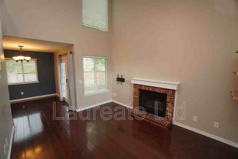 9521 Joyce Lane - Photo 3 of 32
