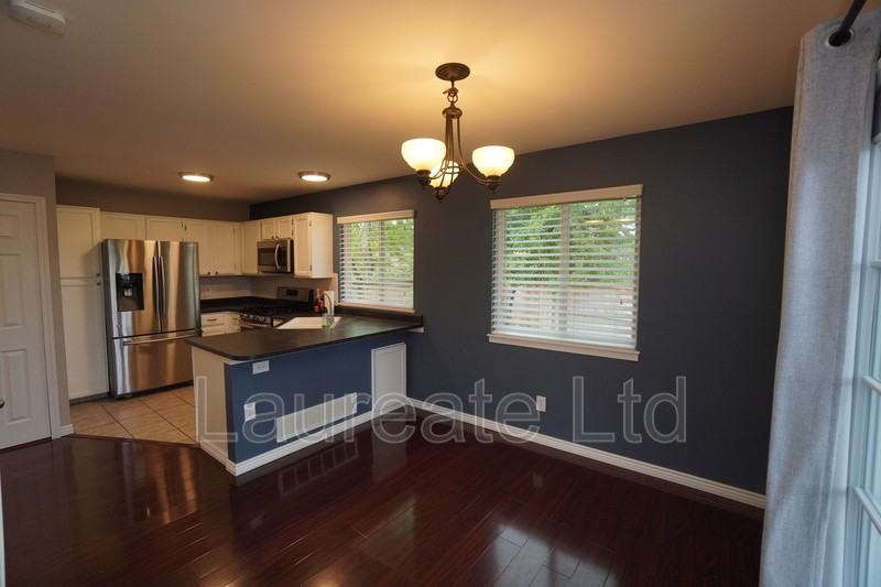 9521 Joyce Lane - Photo 5 of 32