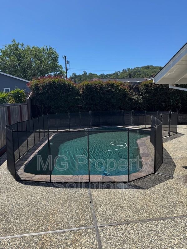 521 Rowland Blvd - Photo 3 of 25