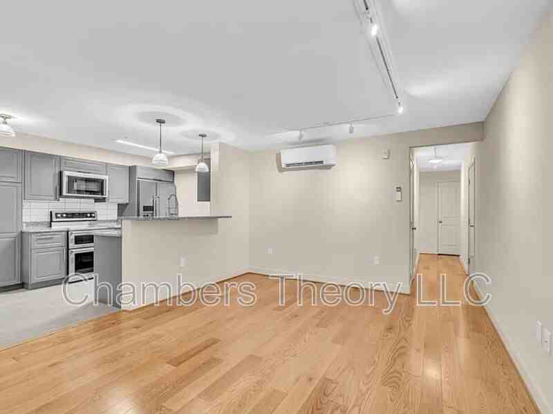 220 The Montana2Nd St Se #103 - Photo 7 of 20