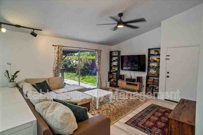 15732 Rosehaven Ln - Photo 2 of 20