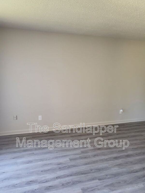 126 Langley Dr #B - Photo 3 of 15