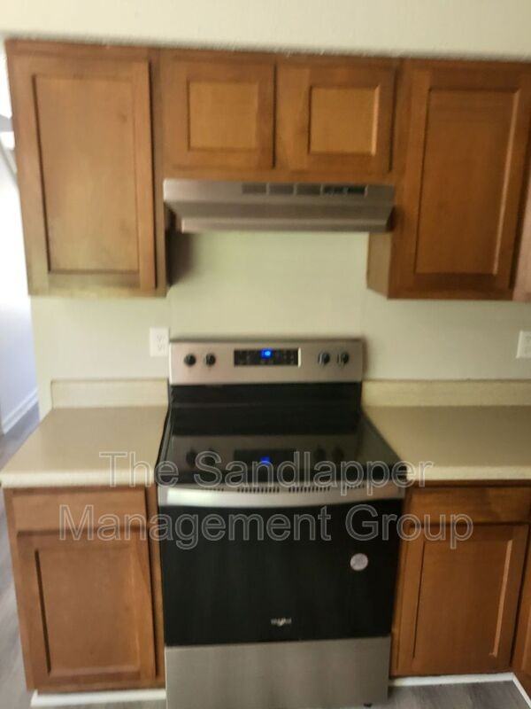 126 Langley Dr #B - Photo 5 of 15