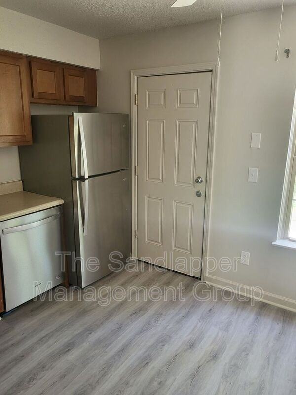 126 Langley Dr #B - Photo 7 of 15