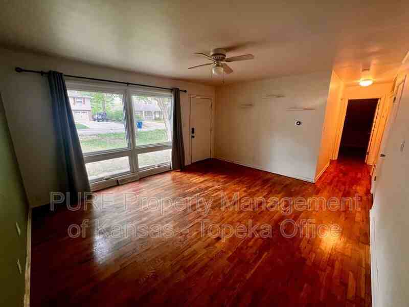 2015 Clifton Ct - Photo 4 of 17