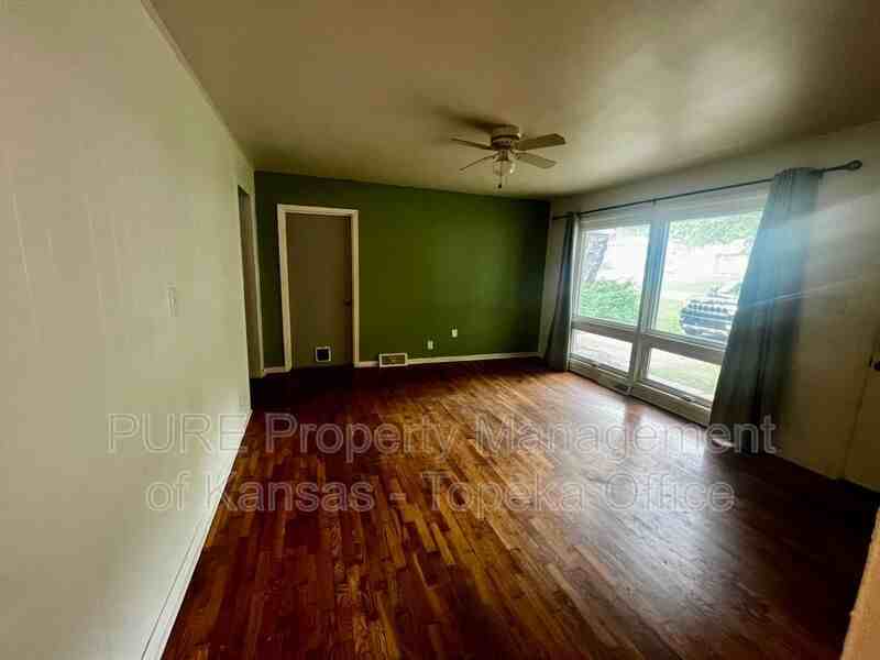 2015 Clifton Ct - Photo 5 of 17