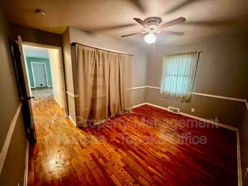 2015 Clifton Ct - Photo 6 of 17