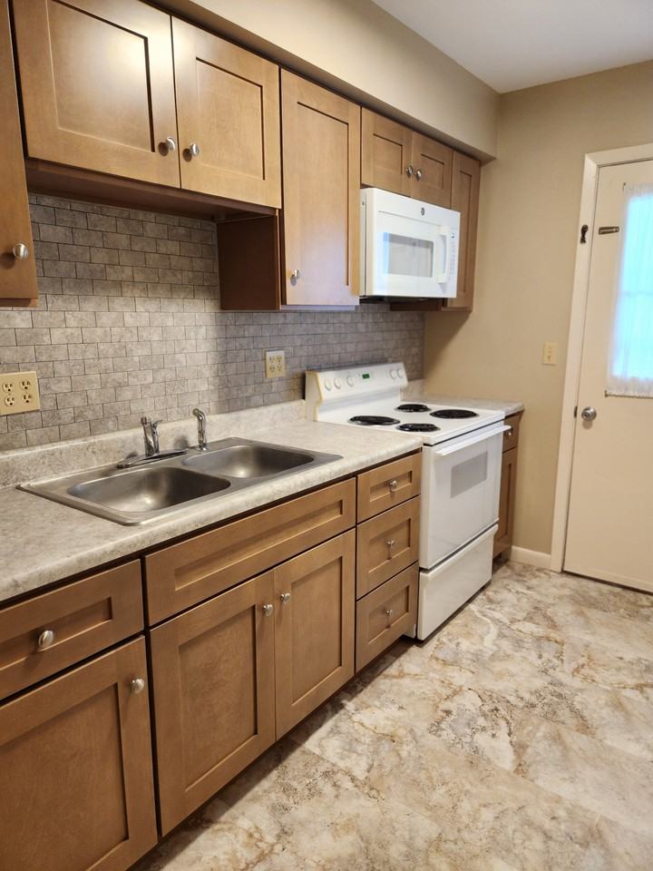 201 Mckinley Dr #3 - Photo 3 of 8