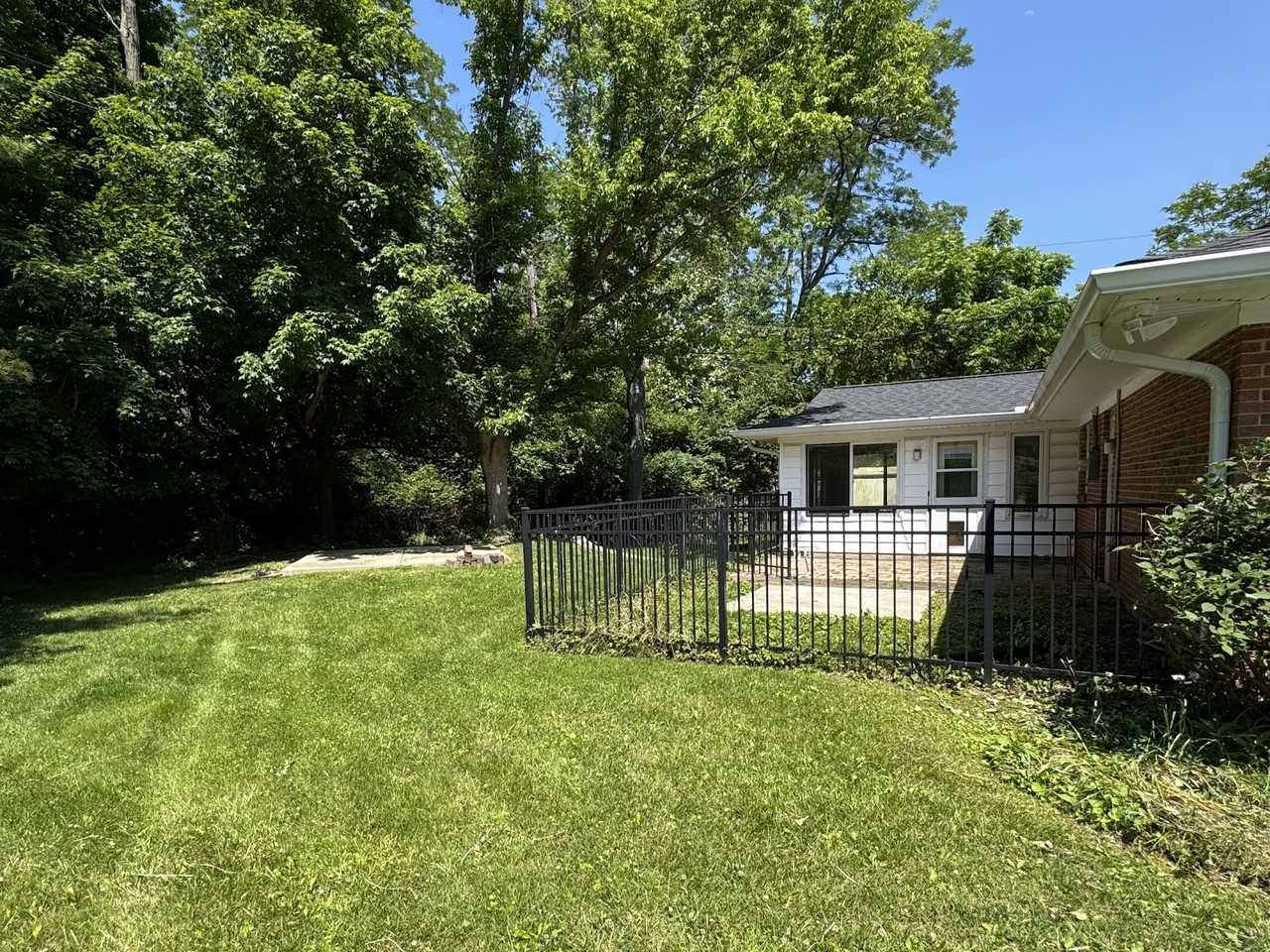 614 Melissa Dr #614 - Photo 3 of 14