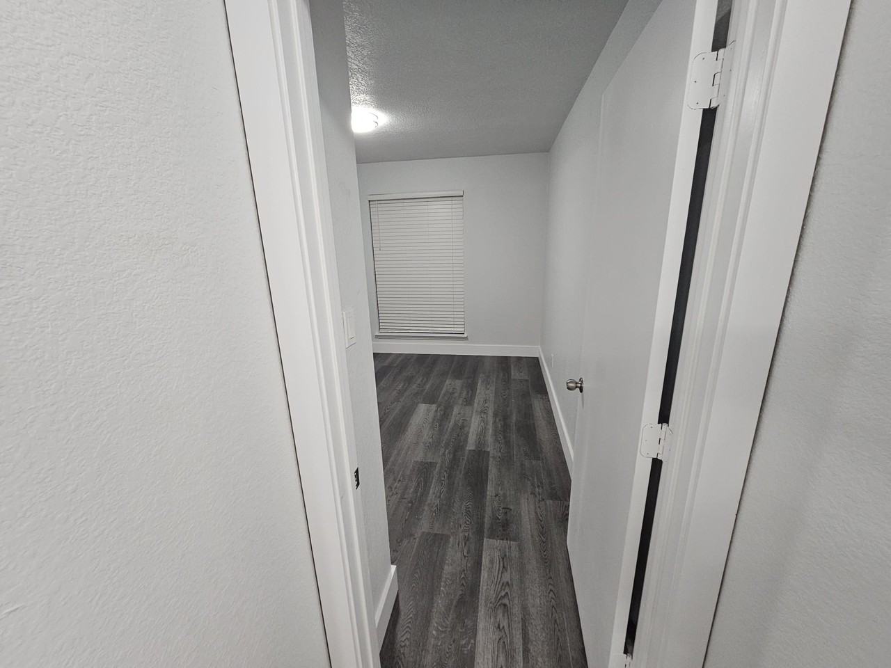 919 Crestwood Dr - Photo 3 of 26