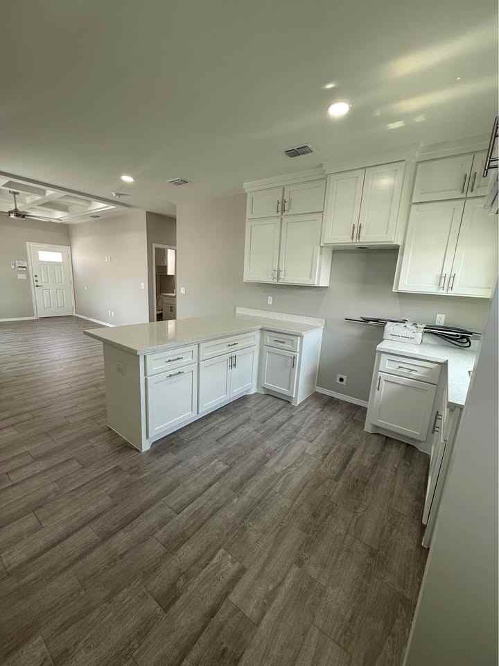 2309 E Viviana St #3 - Photo 5 of 9