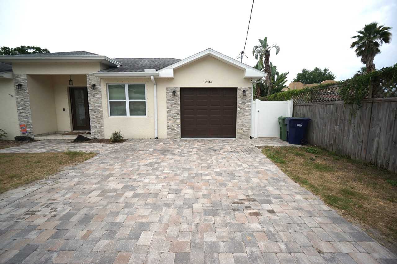 2314 W Saint Sophia St - Photo 2 of 25