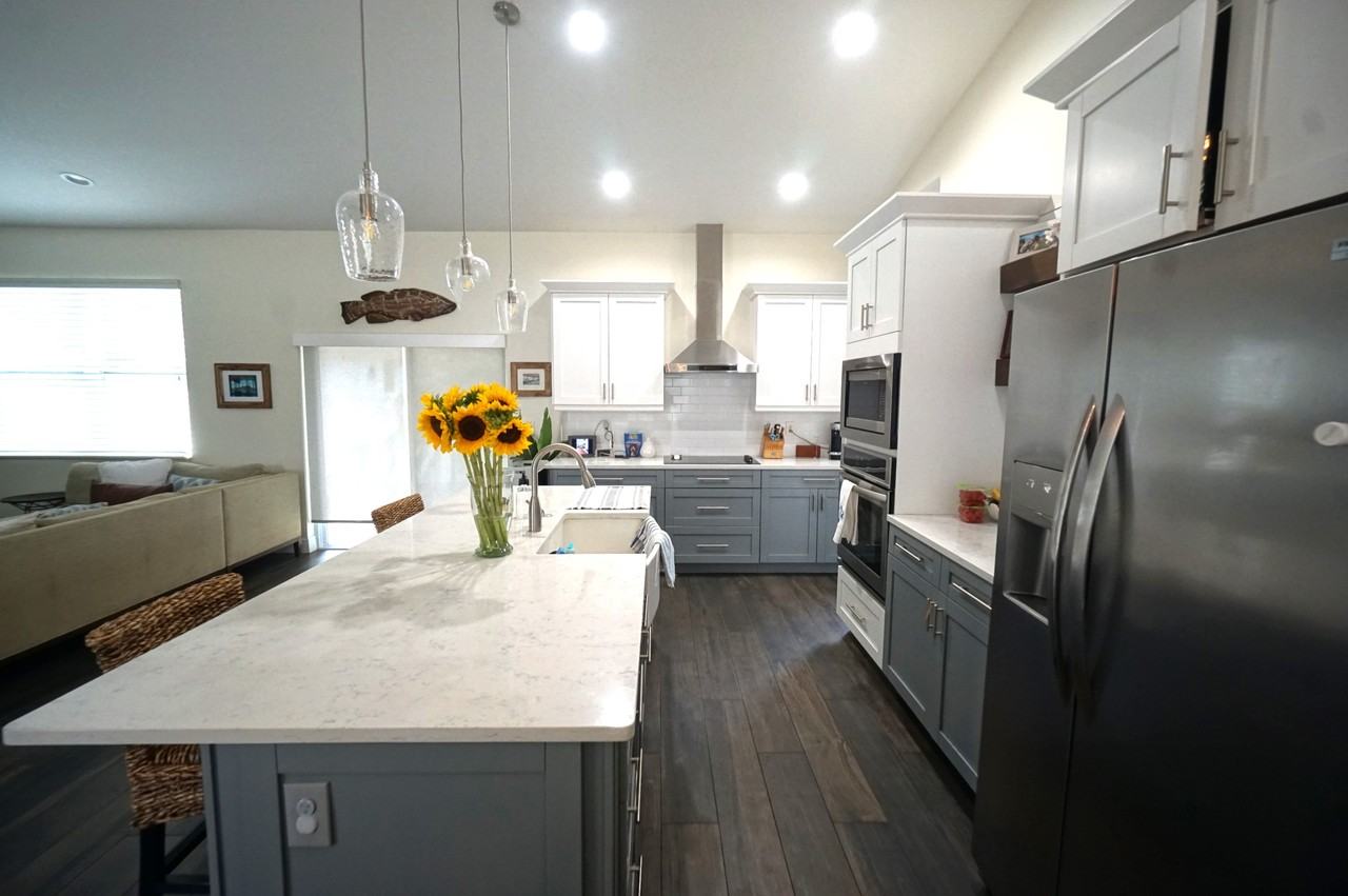 2314 W Saint Sophia St - Photo 4 of 25