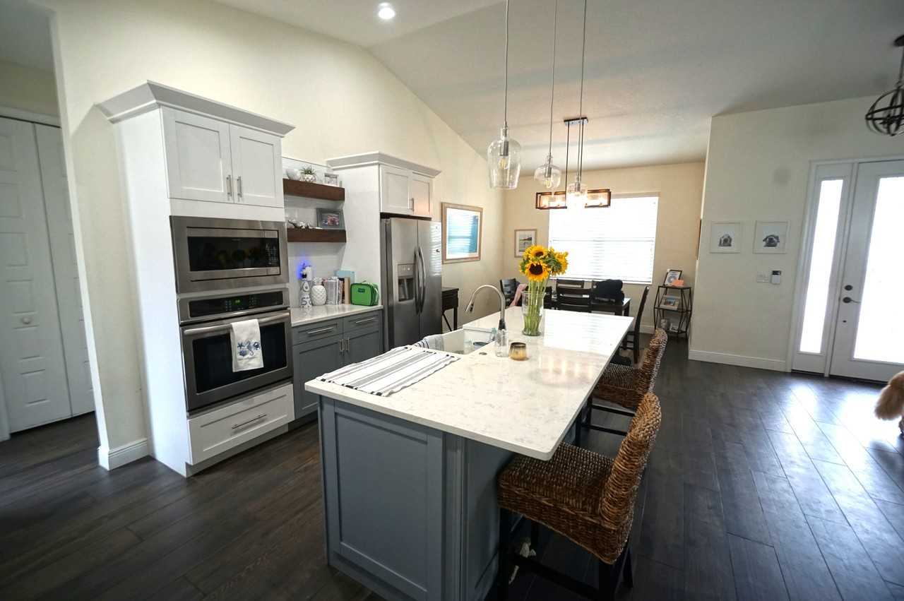 2314 W Saint Sophia St - Photo 6 of 25