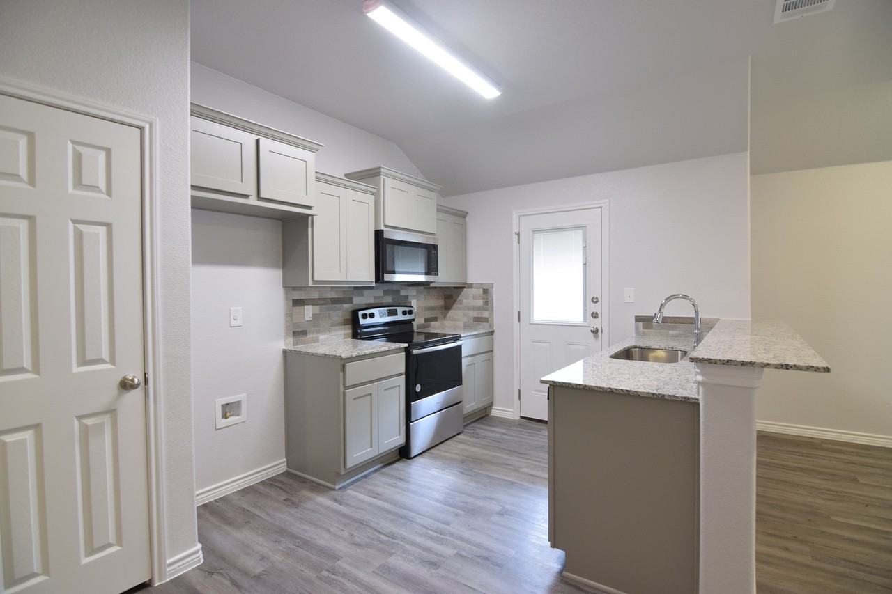 209 Appalachian Trl - Photo 3 of 18