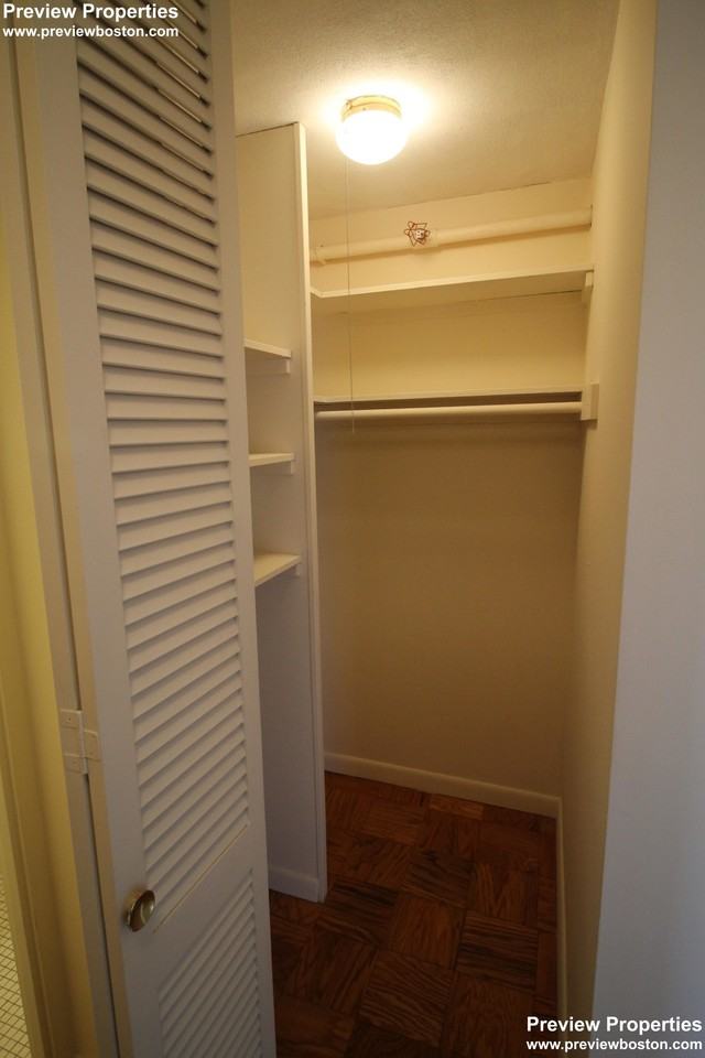 Monmouth St #510P - Photo 5 of 8