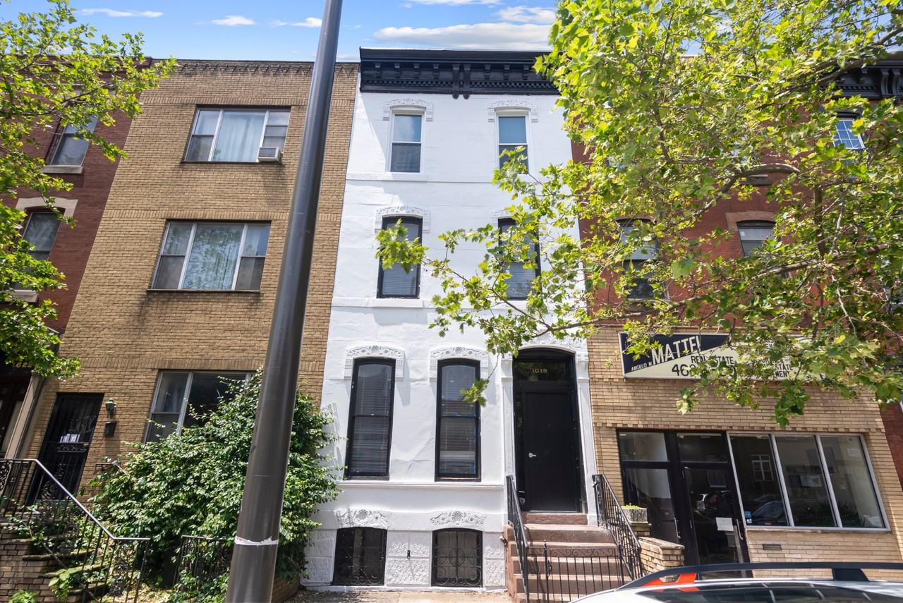 1618 S Broad St - Photo 2 of 2