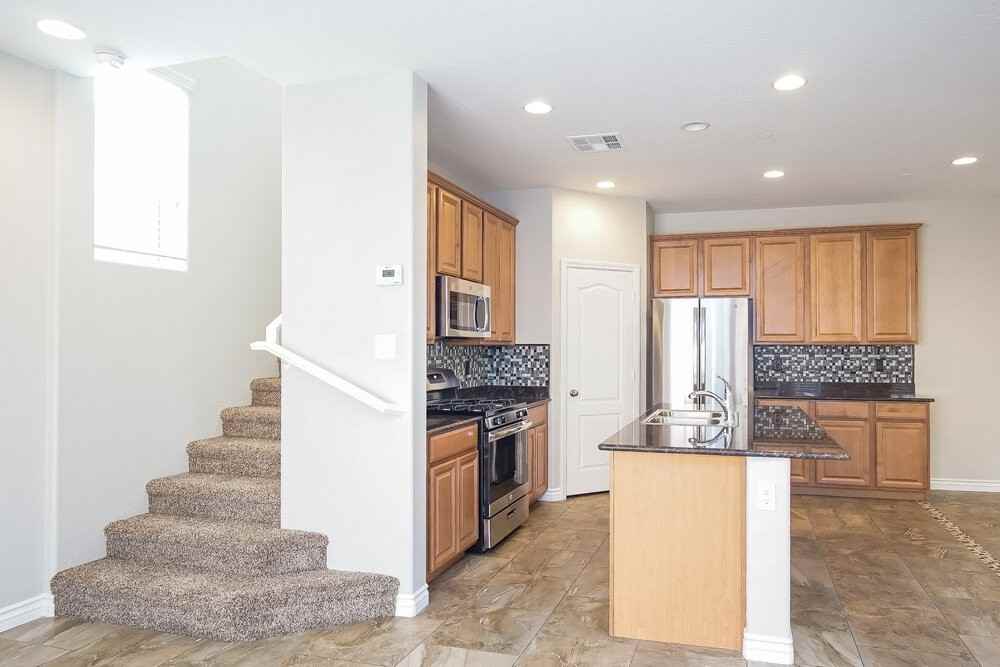 4505 Harbison Canyon Ct - Photo 3 of 15