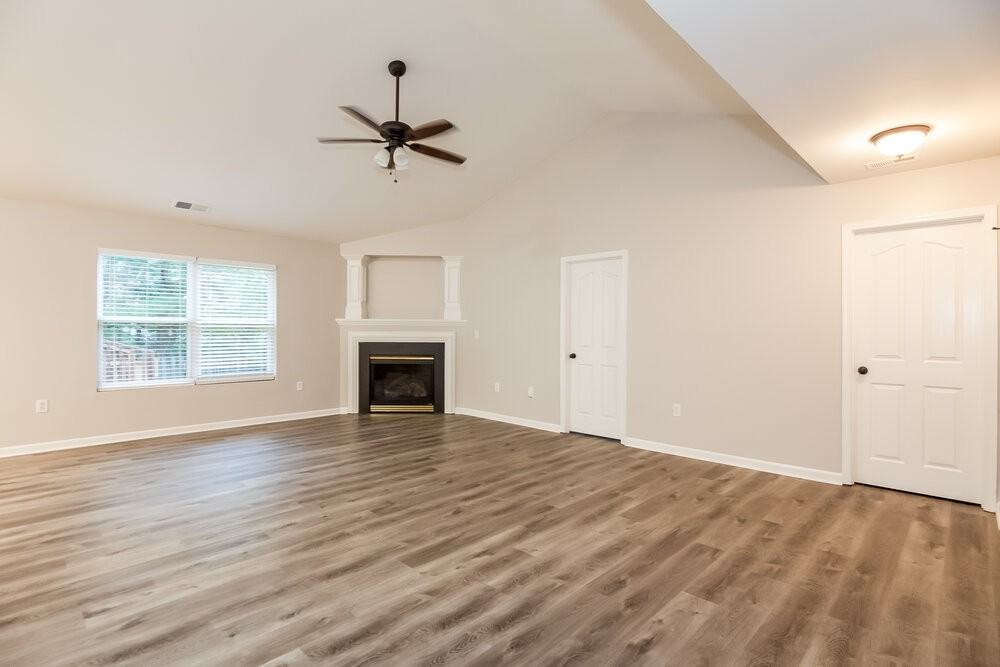 6825 Chieftain Dr - Photo 3 of 16