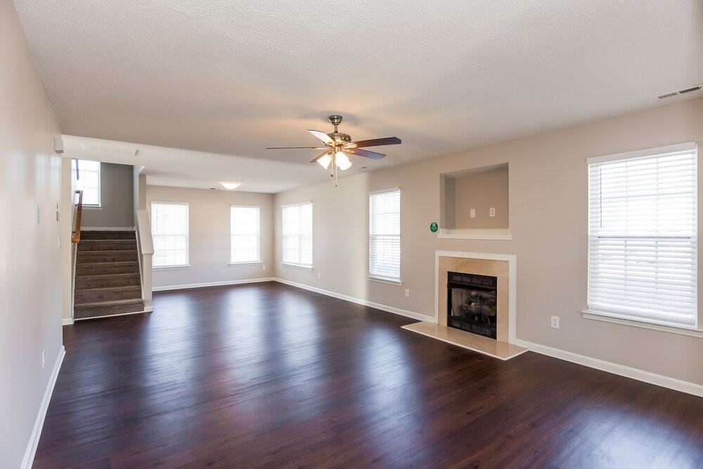 3443 Ann Franklin Ct - Photo 4 of 17
