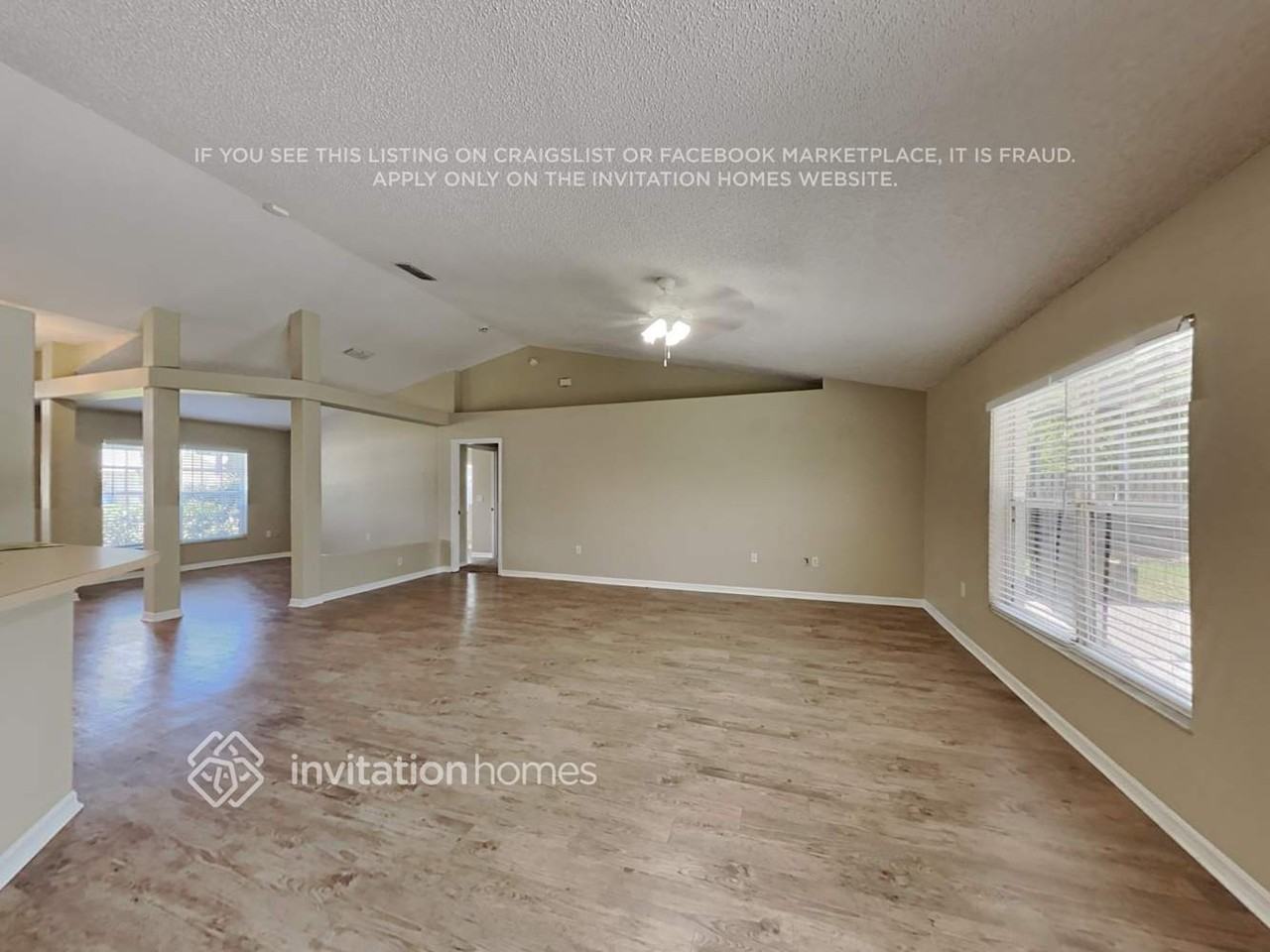 1348 Wildberry Ln - Photo 3 of 19
