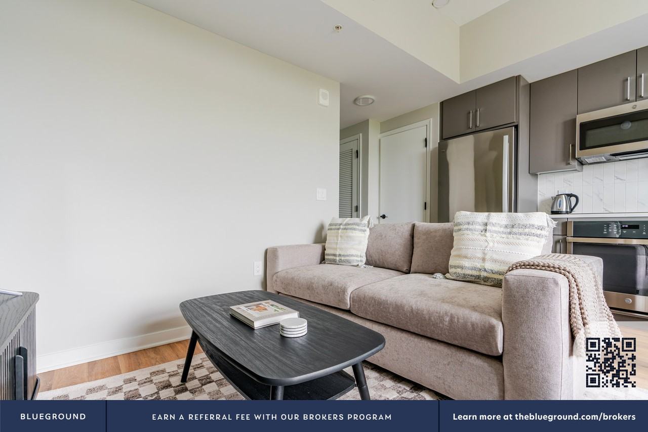 3275 Washington Boulevard - Photo 5 of 37