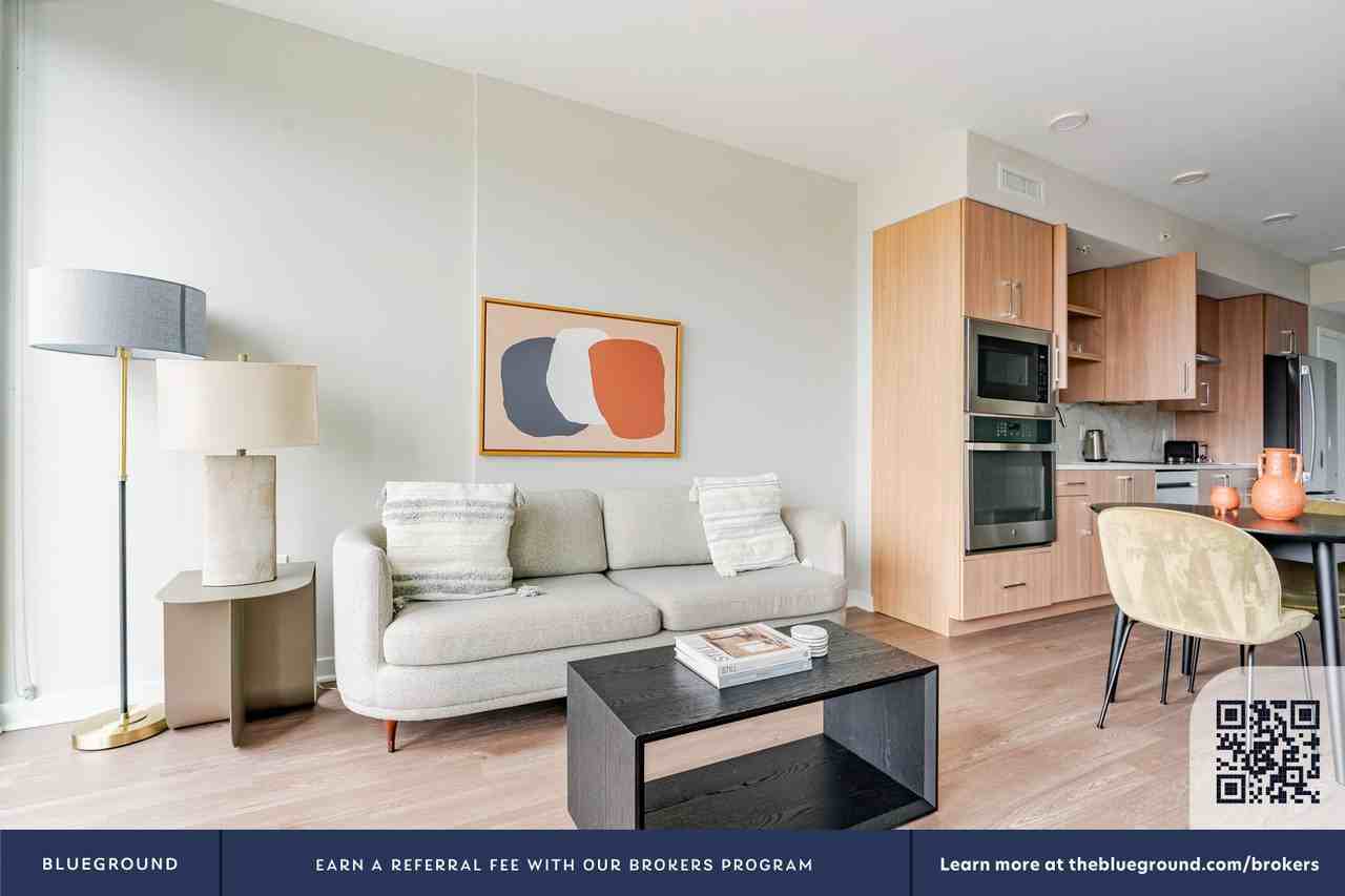 3275 Washington Boulevard - Photo 5 of 37