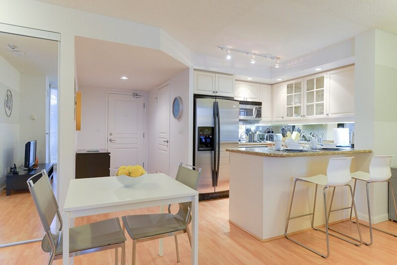 122 Pearl St #1034877P - Photo 2 of 11