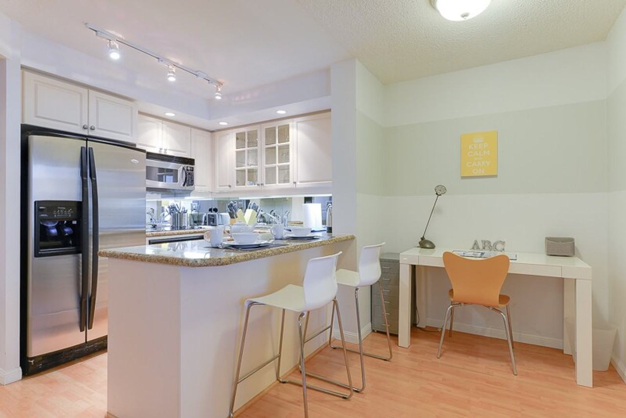 122 Pearl St #1034877P - Photo 3 of 11