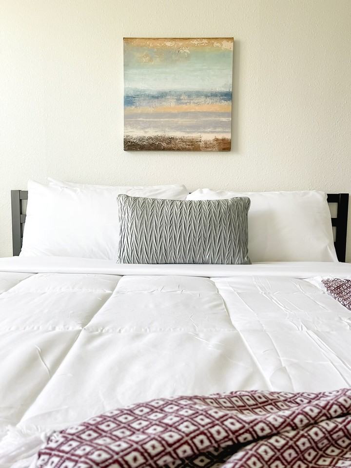 2515 Burnet Ave #1036865P - Photo 7 of 26