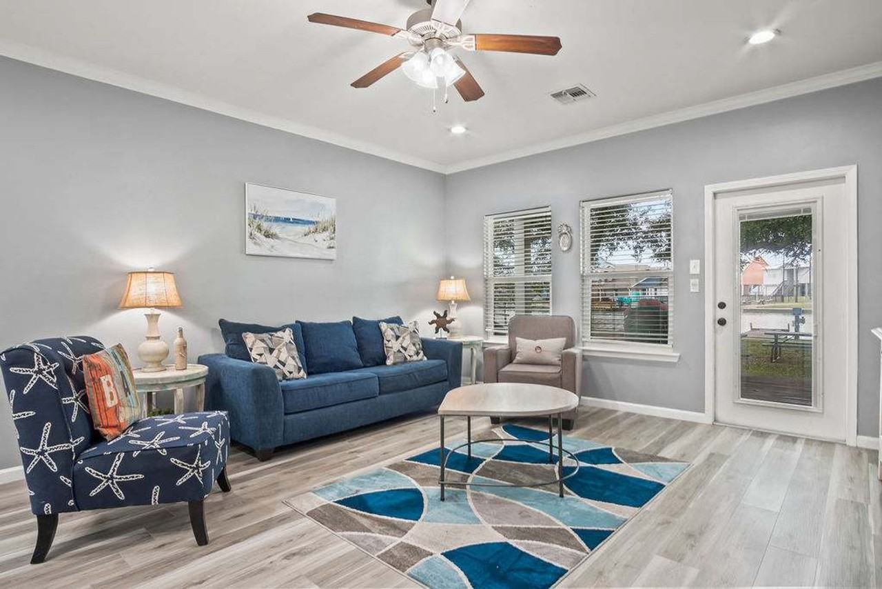 314 Copano Ridge Rd #1039075P - Photo 3 of 47